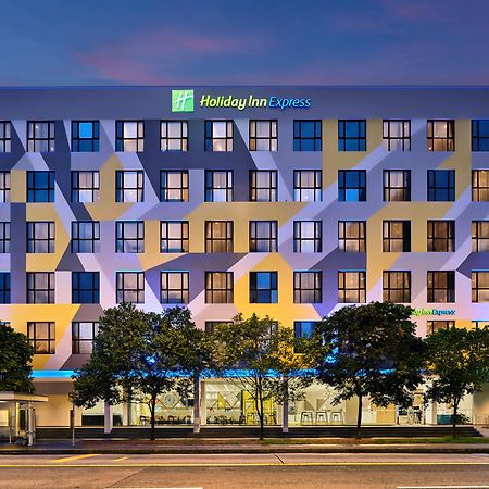 Holiday Inn Express Singapore Serangoon By Ihg Exterior photo
