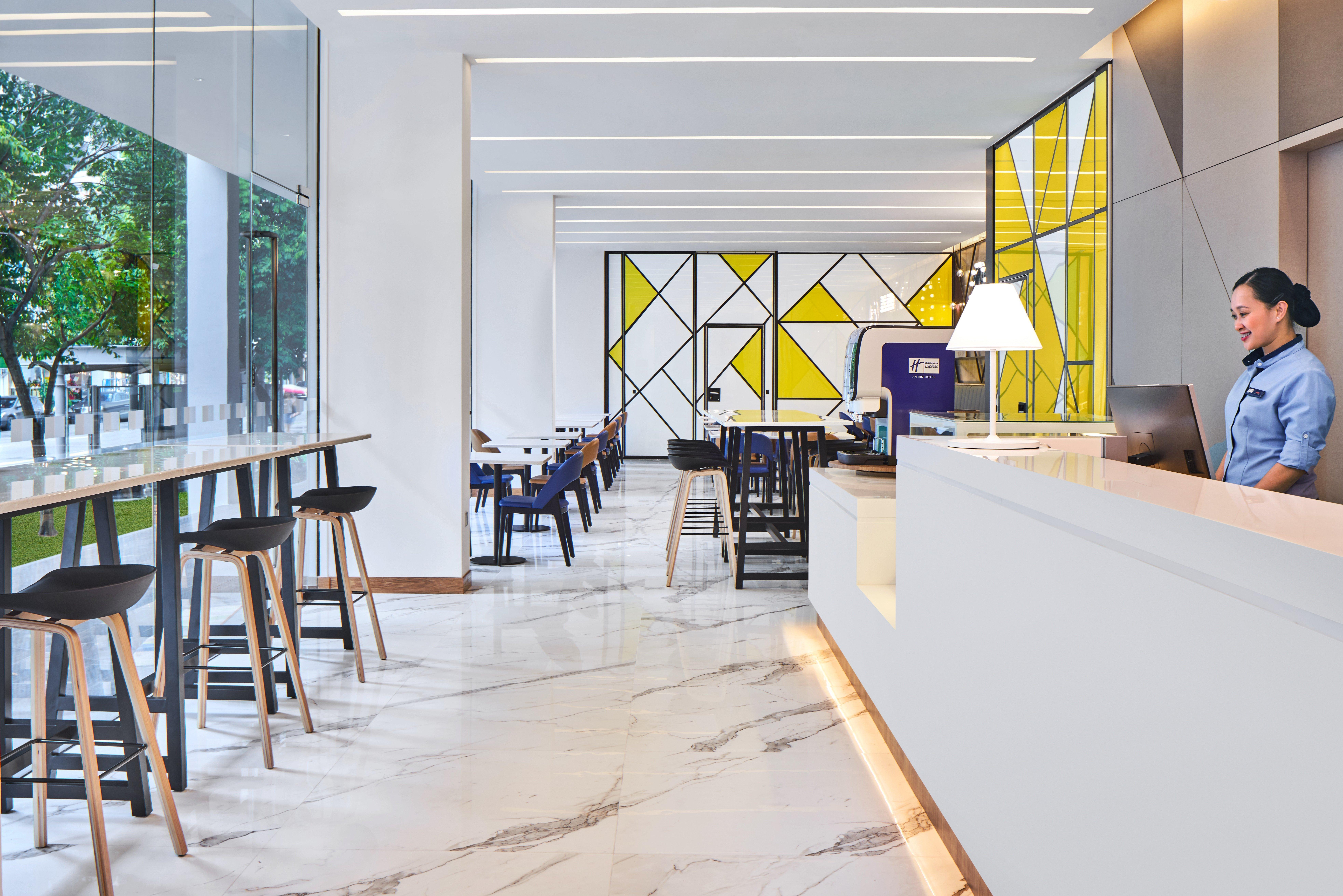 Holiday Inn Express Singapore Serangoon By Ihg Exterior photo