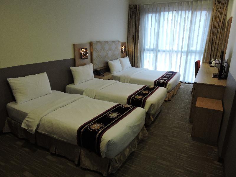 Holiday Inn Express Singapore Serangoon By Ihg Exterior photo