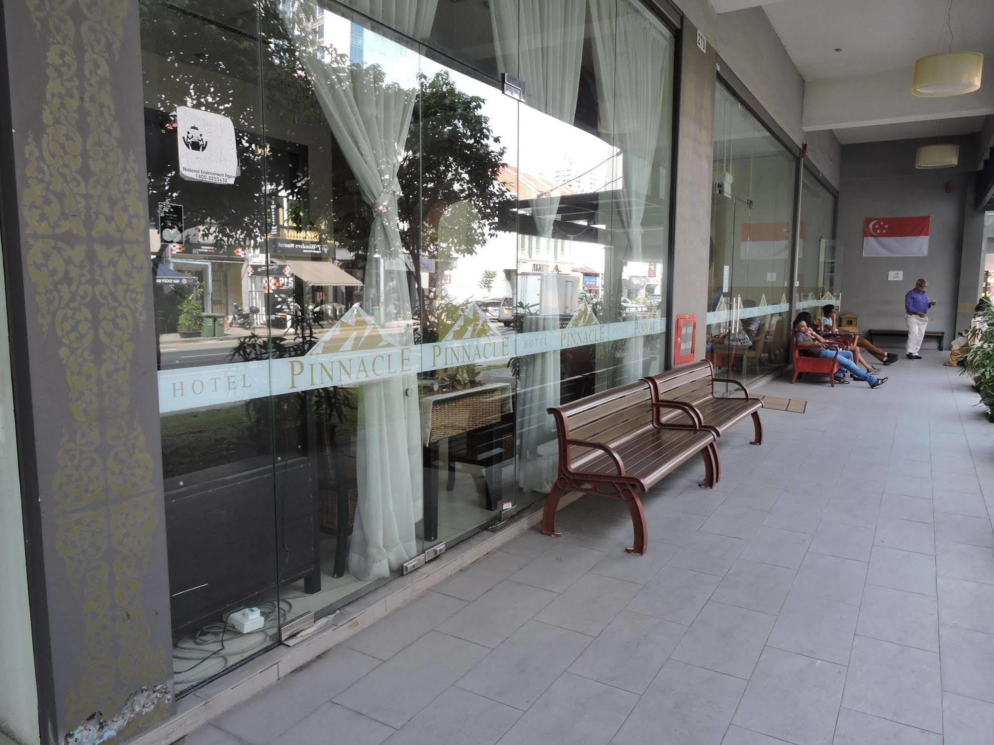 Holiday Inn Express Singapore Serangoon By Ihg Exterior photo